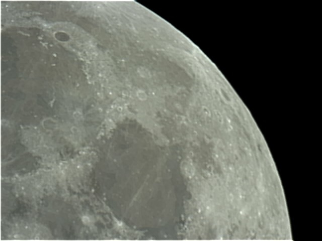 Luna-13-09-08-I.jpg -       DETALLE LUNA I       * Fecha:   13-09-2008     * Lugar:   Pozuelo de Alarc�n (Madrid)     * Telescopio:   Celestron C6-N 150/750     * Montura:   CG5-GT     * C�mara:   Webcam SPC900NC sin modificar     * M�todo:   Foco primario      * Procesado:   procesado con RegiStax      * Visibilidad:   Regular   